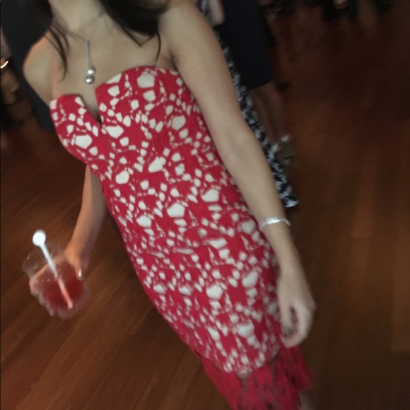 Forever 21 Contemporary Strapless Red Lace Nude Dress Party Dress Unique wedding - Picture 4 of 6